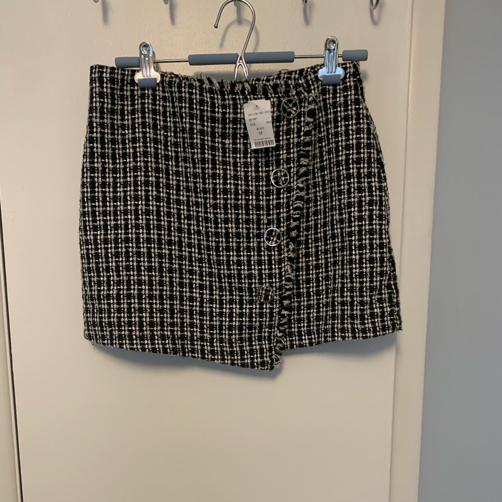 Storia tweed mini skirt size M